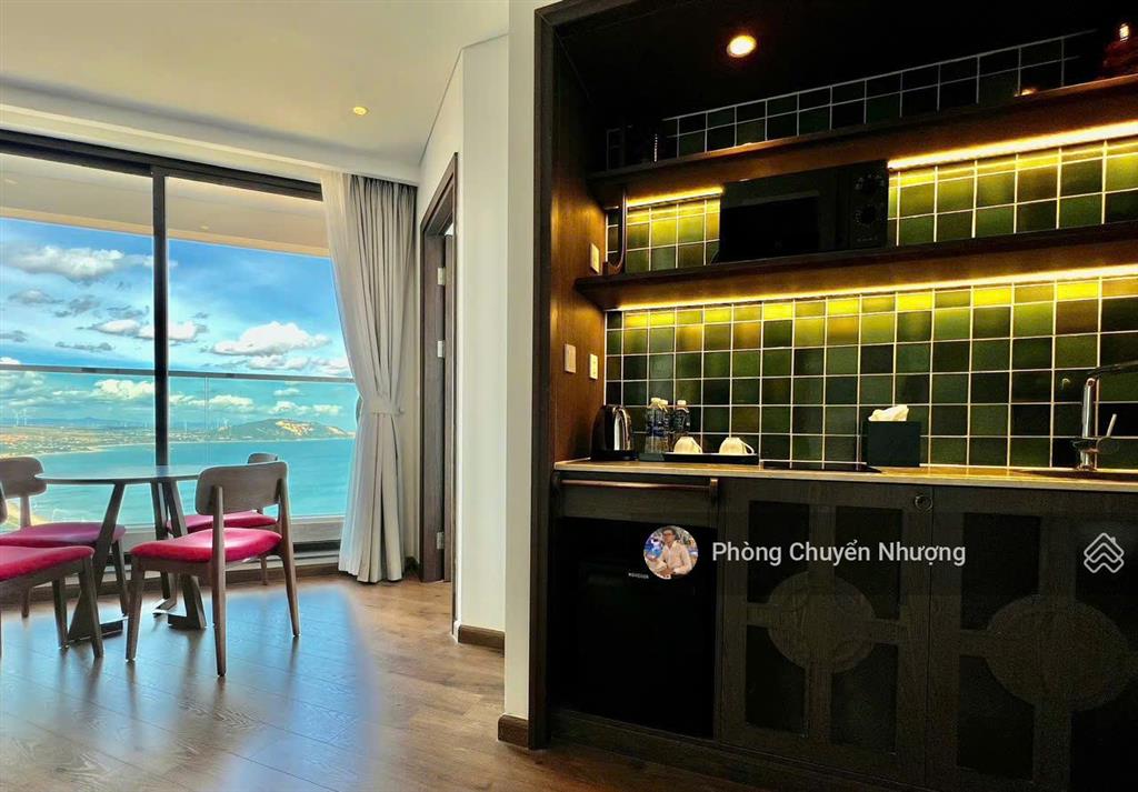Ngộp tiền  cần bán căn 2pn (54m2) tòa diamond trực diện biển  full nội thất  giá chỉ 1 tỷ 950tr
