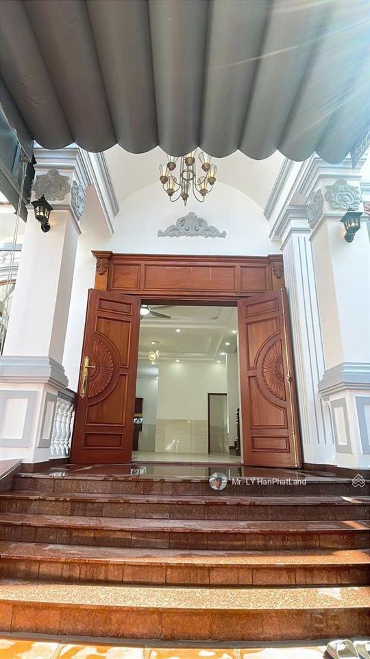 Bán biệt thự view đẹp tại thạnh lộc 37, quận 12, hcm, giá 16,5 tỷ, 243,7m2