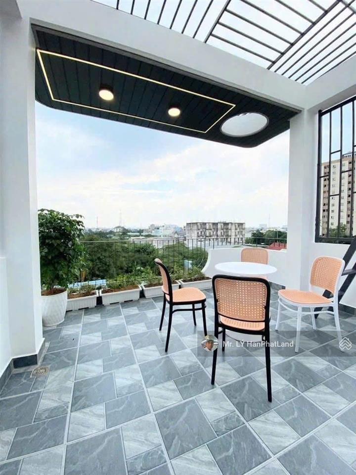 Nhà riêng ngay ngã tư ga thông 4pn + 6wc,4x19m = 76m2 giá 7,6 tỷ