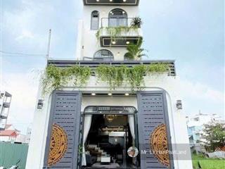 Nhà riêng ngay ngã tư ga thông 4pn + 6wc,4x19m = 76m2 giá 7,6 tỷ