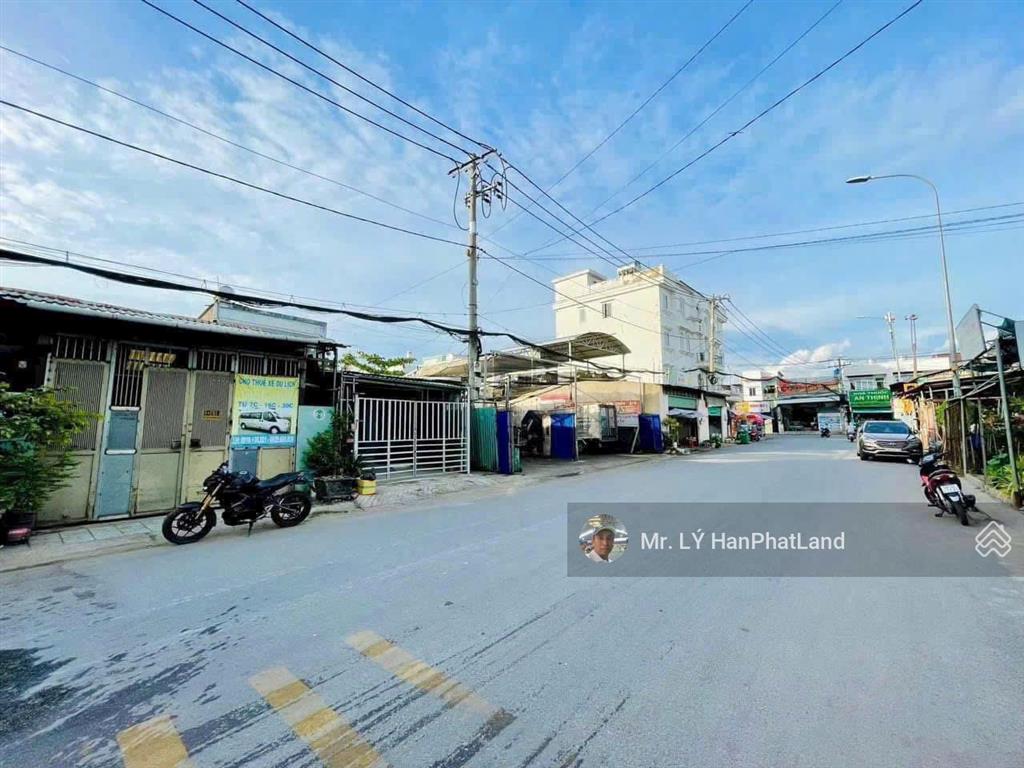 Bán nhà mặt phố an phú đông 9, quận 12  giá 13,5 tỷ, diện tích 201,7m2  0919 036 ***