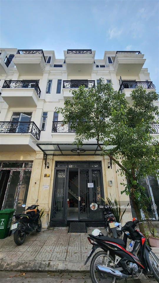 Cg chdv q12
6,45 tỷ hđ khoán 20tr/ tháng kdc đồng bộ, đường 12m  khu dân cư đồng bộ 40 căn