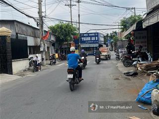 Sổ mới giá 7,95 tỷ
 đất mặt tiền đường tl41 q.12 6x25m2 thổ cư 117,5m2. đường thông hhg ra sông sg