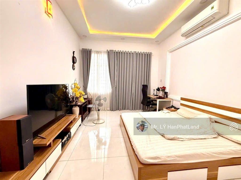 Nhà đẹp 4x15,5m thạnh lộc 16 ngã tư ga q 12
giá tốt chỉ 5,2 tỷ qua gv 3 phút