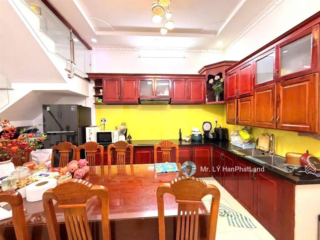 Nhà đẹp 4x15,5m thạnh lộc 16 ngã tư ga q 12
giá tốt chỉ 5,2 tỷ qua gv 3 phút