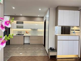 Tôi chủ nhà cần bán căn hộ 3n2wc 112m2 tại vinata tower, full nội thất, ban công đông nam, sổ đỏ