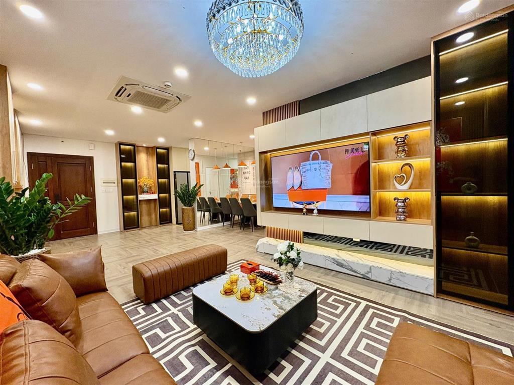 Chính chủ bán căn 3 ngủ, 123m2 tại the golden palm, ban công tây bắc, full nội thất cao cấp, sổ đỏ