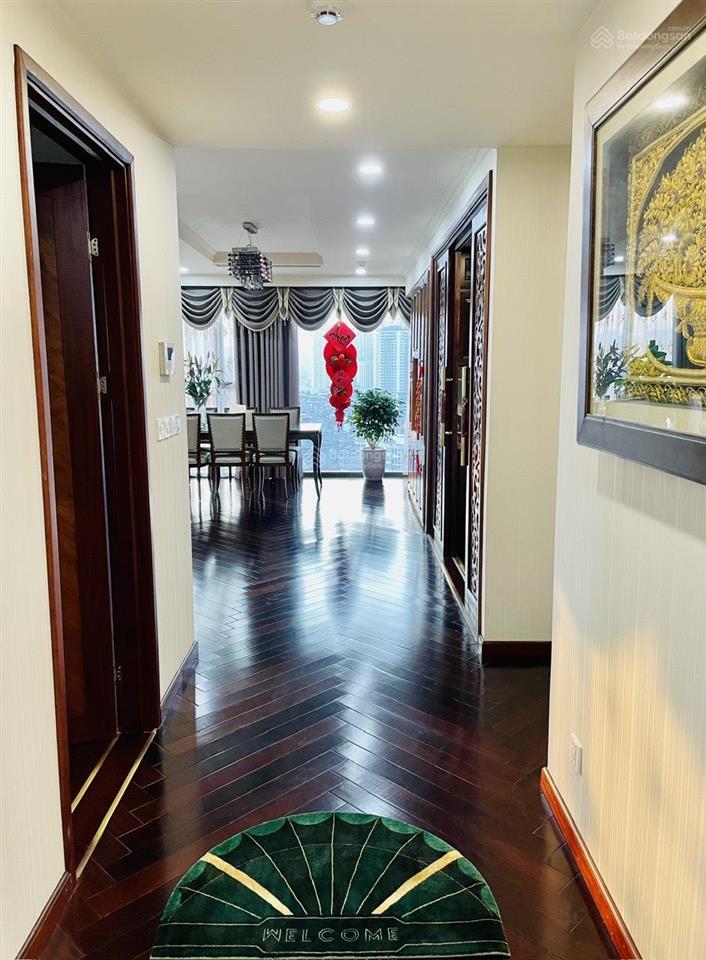 Chính chủ bán căn 181m2, 4 ngủ, full nội thất, ban công đn, tại chung cư b4  b14 kim liên, sổ đỏ