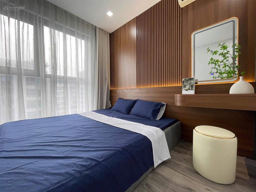 Chính chủ bán căn 2 ngủ 70m2, full đồ, tại rivera park tòa b, ban công tây nam, sổ đỏ