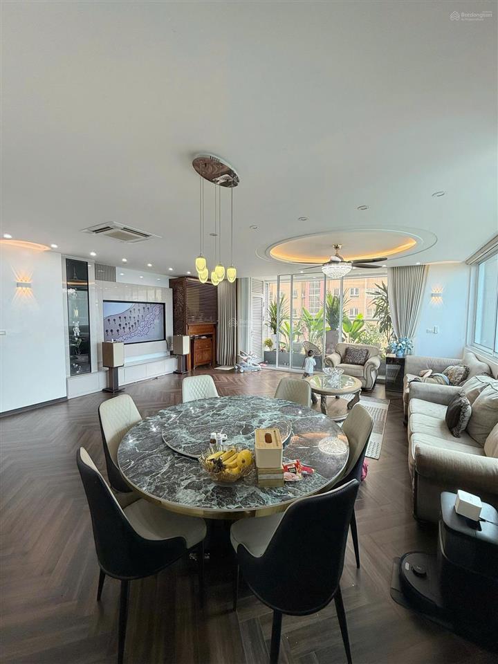 Chính chủ bán căn 3 ngủ 144m2 tại thăng long number one tòa a, ntcb, ban công tây nam, sổ đỏ