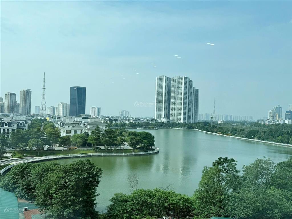 Chính chủ bán căn 3 ngủ 144m2 tại thăng long number one tòa a, ntcb, ban công tây nam, sổ đỏ