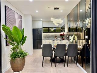 Chính chủ bán căn hộ tại golden palace 147m2, 4 ngủ, nội thất cơ bản, ban công đông bắc, sổ đỏ.