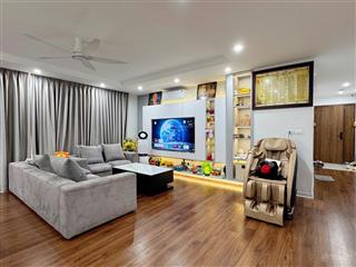 Chính chủ bán căn hộ tại golden palace 147m2, 3 ngủ, nội thất cơ bản, ban công đông bắc, sổ đỏ.