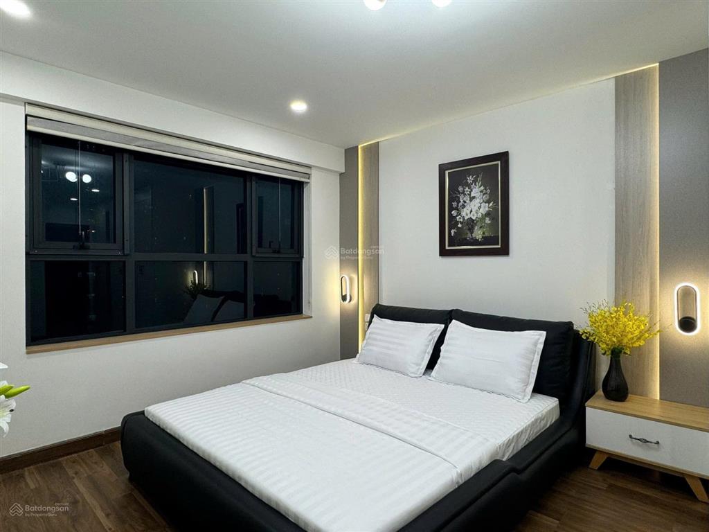 Chính chủ bán căn 3 ngủ, 114m2 tại dự án golden land tòa c, ntcb, ban công đông nam, sổ đỏ