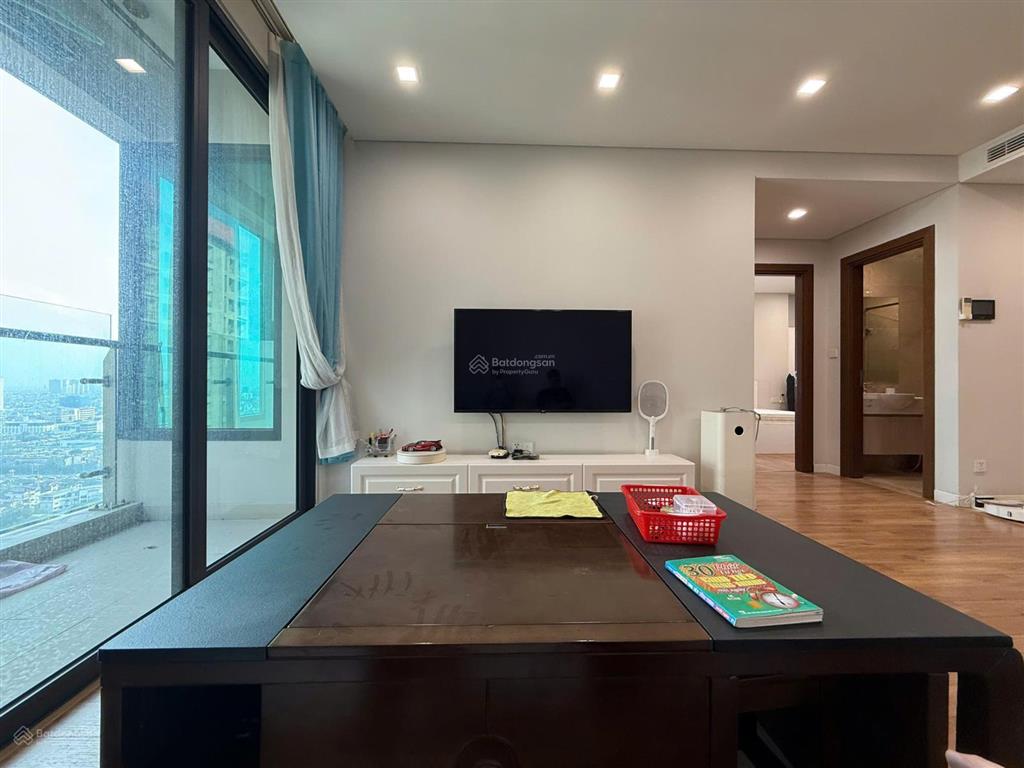 Chính chủ bán căn 2 ngủ 72m2 tại the legend tower tòa b, ban công đông bắc, full nội thất, sổ đỏ