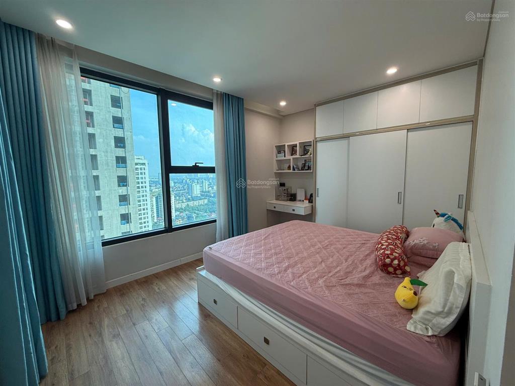 Chính chủ bán căn 2 ngủ 72m2 tại the legend tower tòa b, ban công đông bắc, full nội thất, sổ đỏ