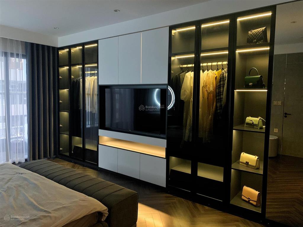 Chính chủ bán căn 3 ngủ, 129m2 tại the golden palm, tòa a, ban công tây bắc, full nội thất, sổ đỏ