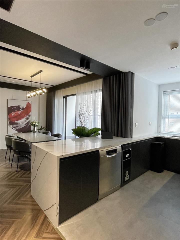 Chính chủ bán căn 3 ngủ, 129m2 tại the golden palm, tòa a, ban công tây bắc, full nội thất, sổ đỏ