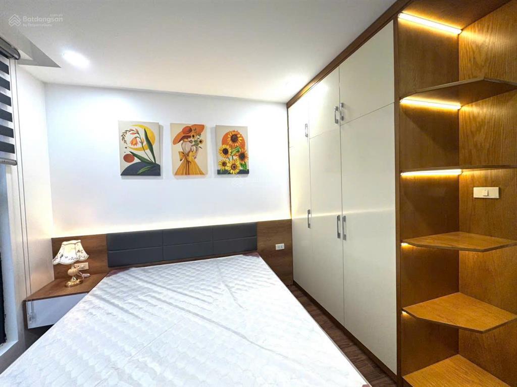 Chính chủ bán căn 3 ngủ tại hanoi center point đn1, 80m2, ban công tây bắc, nội thất cơ bản, sổ đỏ