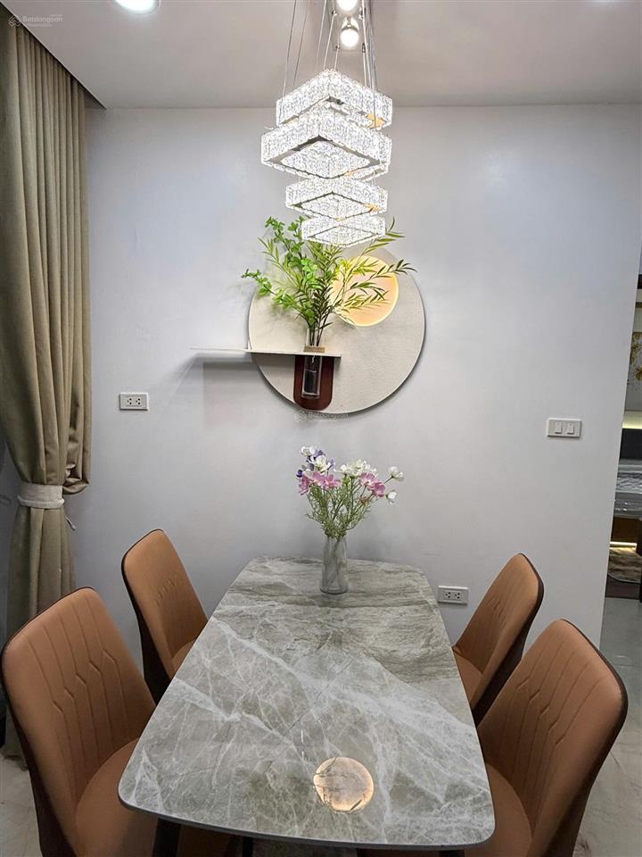 Chính chủ bán căn 3 ngủ tại hanoi center point đn1, 80m2, ban công tây bắc, nội thất cơ bản, sổ đỏ