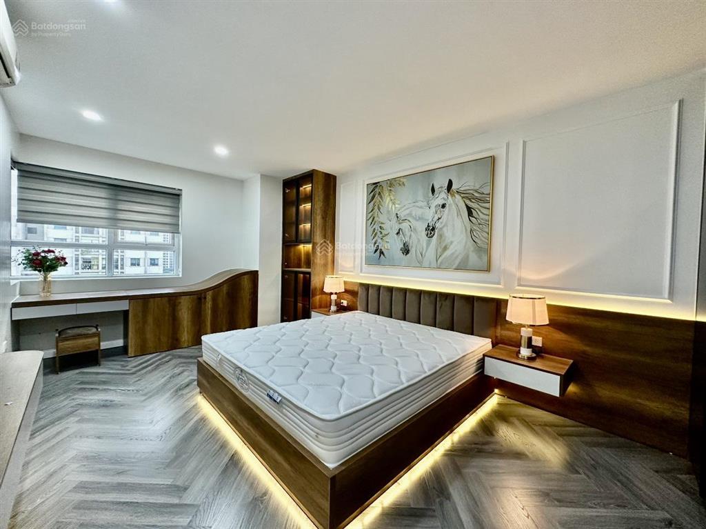 Chính chủ bán căn 3 ngủ 127m2 tại ha do park view, full nội thất, ban công tây nam, sổ đỏ.