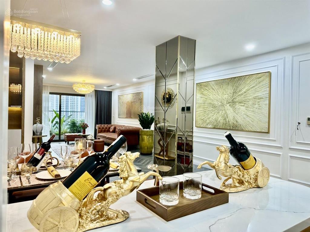 Chính chủ bán căn 3 ngủ 127m2 tại ha do park view, full nội thất, ban công tây nam, sổ đỏ.