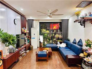 Chính chủ bán căn 3 ngủ tại golden park tower, 96m2, ban công tây bắc, nội thất cơ bản, sổ đỏ