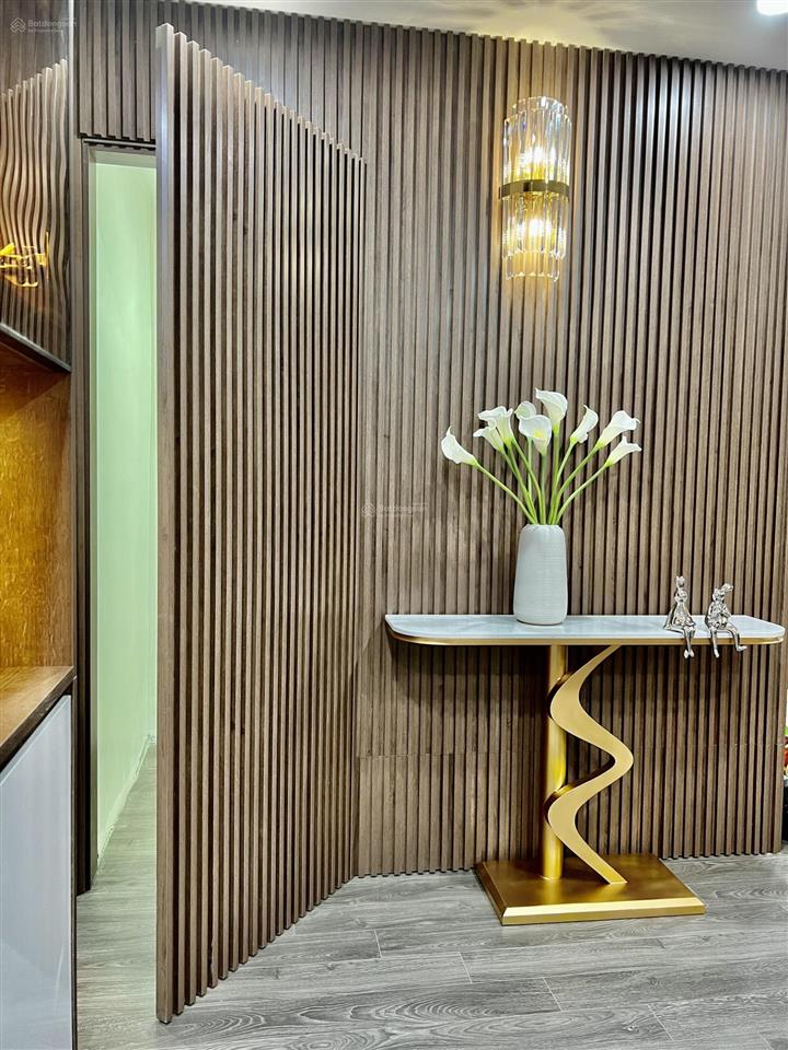 Chính chủ bán căn 3 ngủ, 129m2 tại the golden palm, tòa a, ban công tây bắc, nội thất cơ bản, sổ đỏ