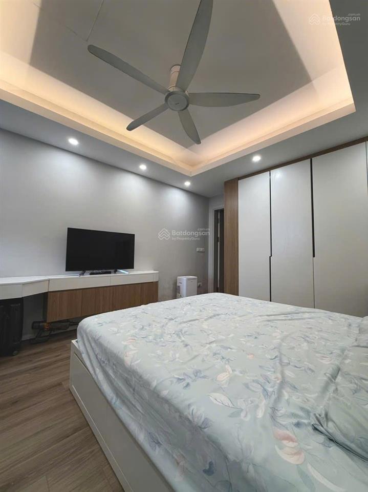 Chính chủ bán căn 3 ngủ tại green park tower tòa b, 105m2, full đồ, ban công đông bắc, sổ đỏ.