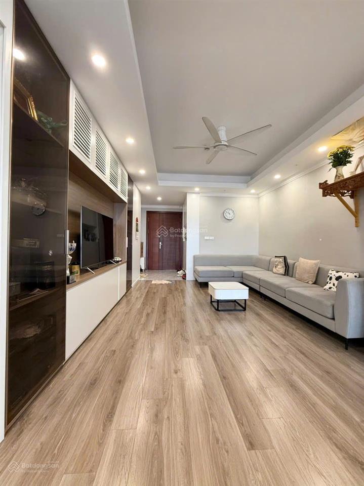 Chính chủ bán căn 3 ngủ tại green park tower tòa b, 105m2, full đồ, ban công đông bắc, sổ đỏ.