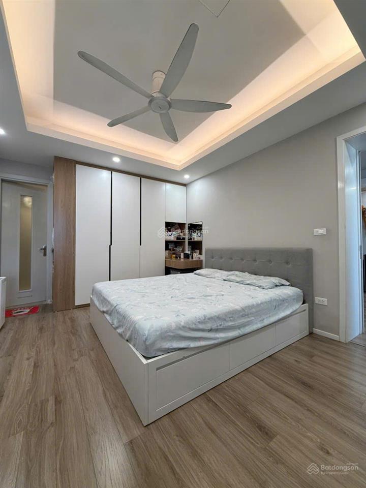 Chính chủ bán căn 3 ngủ tại green park tower tòa b, 105m2, full đồ, ban công đông bắc, sổ đỏ.