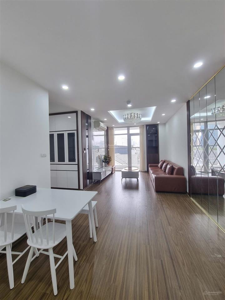Chính chủ bán căn 3 ngủ tại green park tòa b, 105m2, full đồ, ban công đông bắc, sổ đỏ.