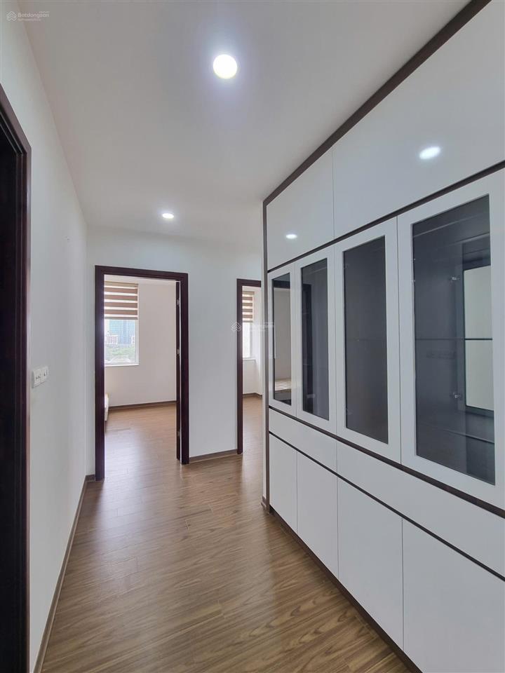 Chính chủ bán căn 3 ngủ tại green park tòa b, 105m2, full đồ, ban công đông bắc, sổ đỏ.