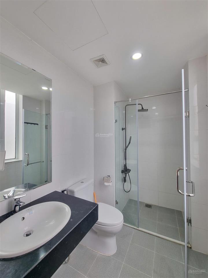 Chính chủ bán căn 3 ngủ tại green park tòa b, 105m2, full đồ, ban công đông bắc, sổ đỏ.