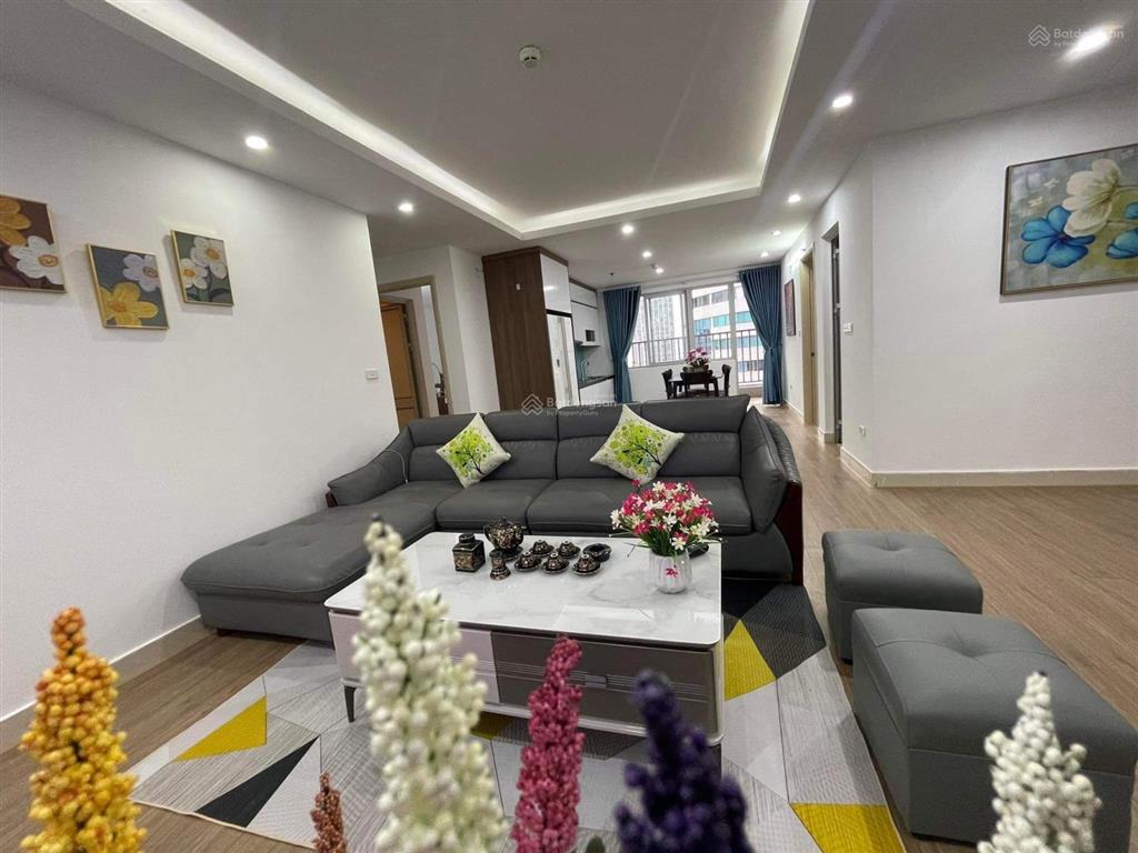Chính chủ bán căn 3 ngủ 107m2, full đồ, tòa nhà 18t1 trung hòa nhân chính, ban công tây nam, sổ đỏ
