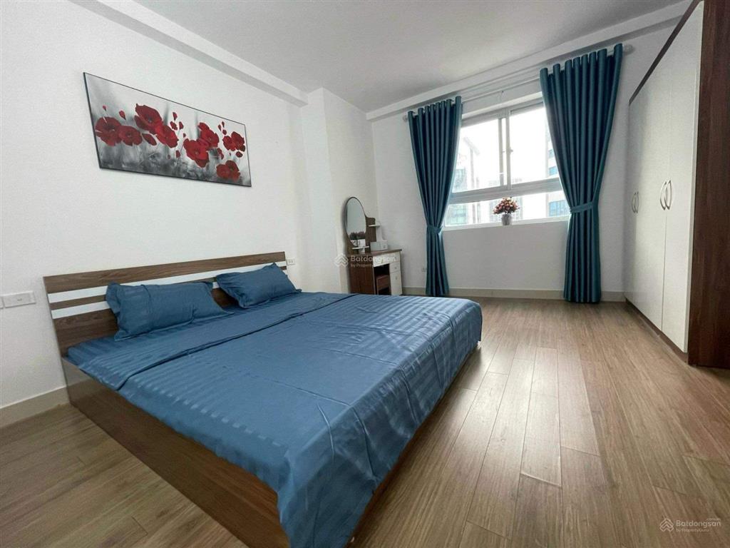 Chính chủ bán căn 3 ngủ 107m2, full đồ, tòa nhà 18t1 trung hòa nhân chính, ban công tây nam, sổ đỏ