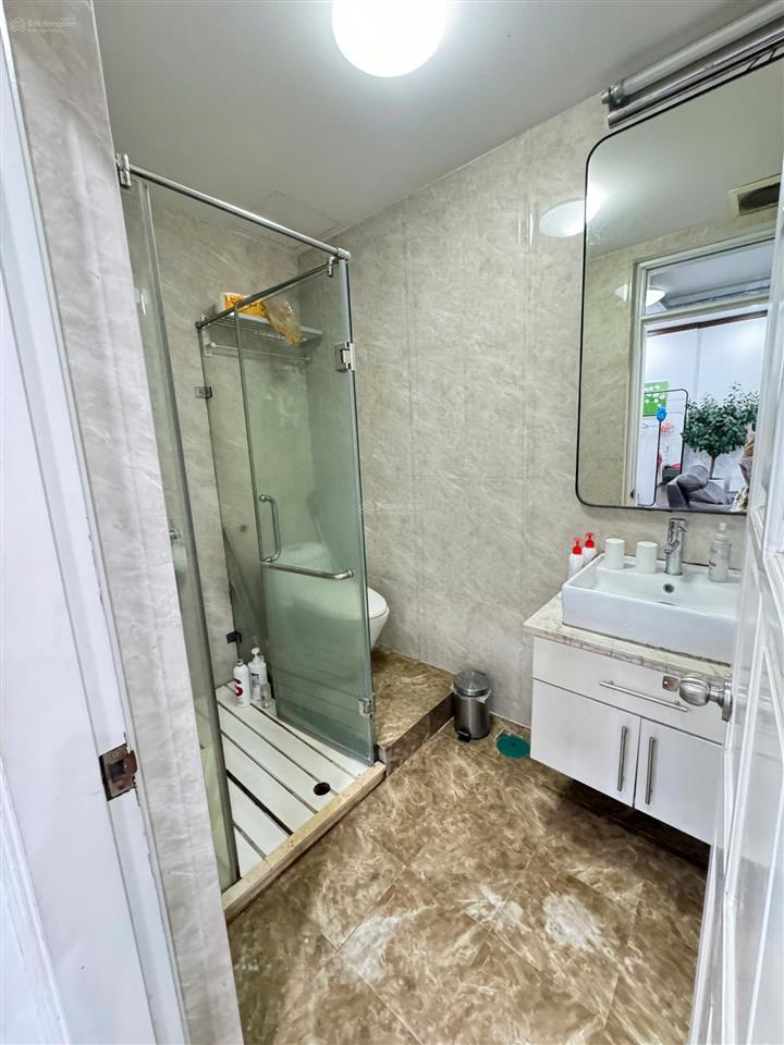 Chính chủ bán căn 3 ngủ, 129m2 tại the golden palm, tòa a, ban công tây bắc, full nội thất, sổ đỏ