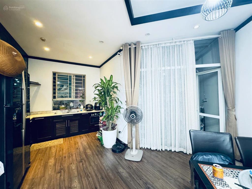 Chính chủ bán căn 3 ngủ, 129m2 tại the golden palm, tòa a, ban công tây bắc, full nội thất, sổ đỏ