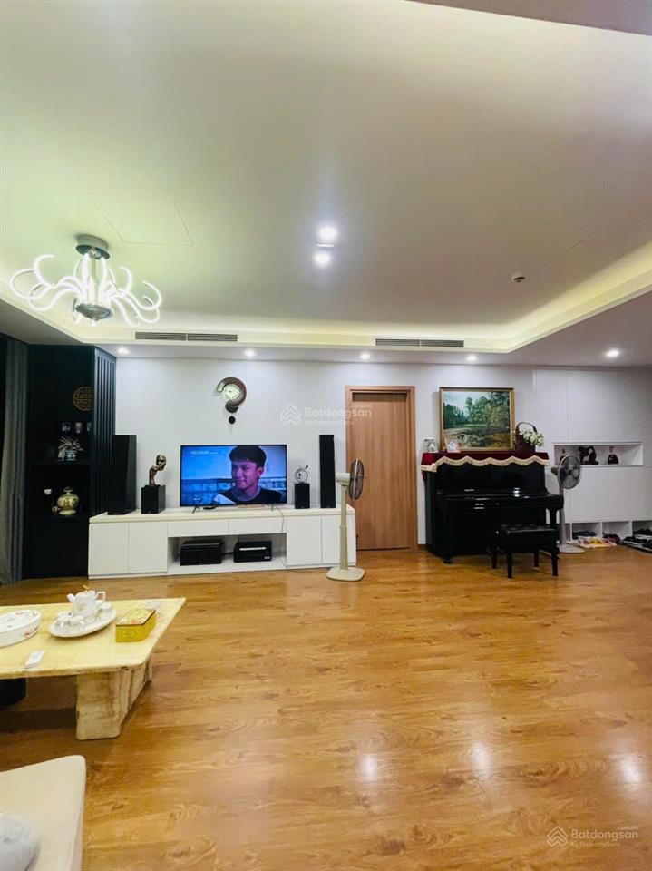 Chính chủ bán căn 4 ngủ 154m2 tại the park home, ban công đông nam, nội thất liền tường, sổ đỏ.