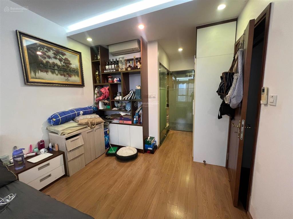 Chính chủ bán căn 3 ngủ, 173m2 tại thăng long number one tòa b, full đồ, ban công tây nam, sổ đỏ
