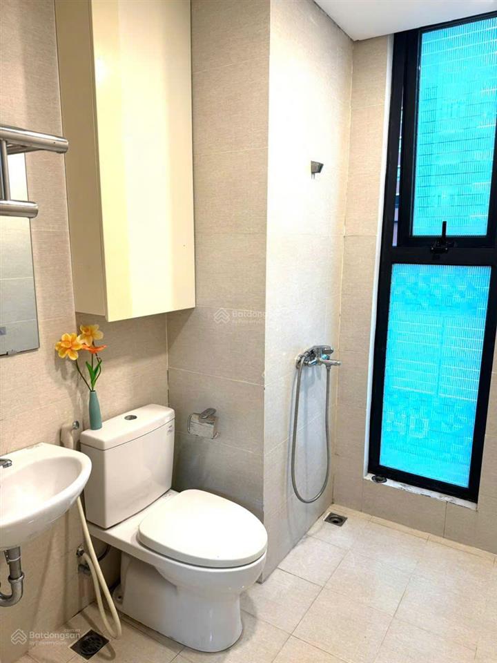 Chính chủ bán căn 3 ngủ tại hanoi center point đn1, 80m2, ban công tây bắc, nội thất cơ bản, sổ đỏ