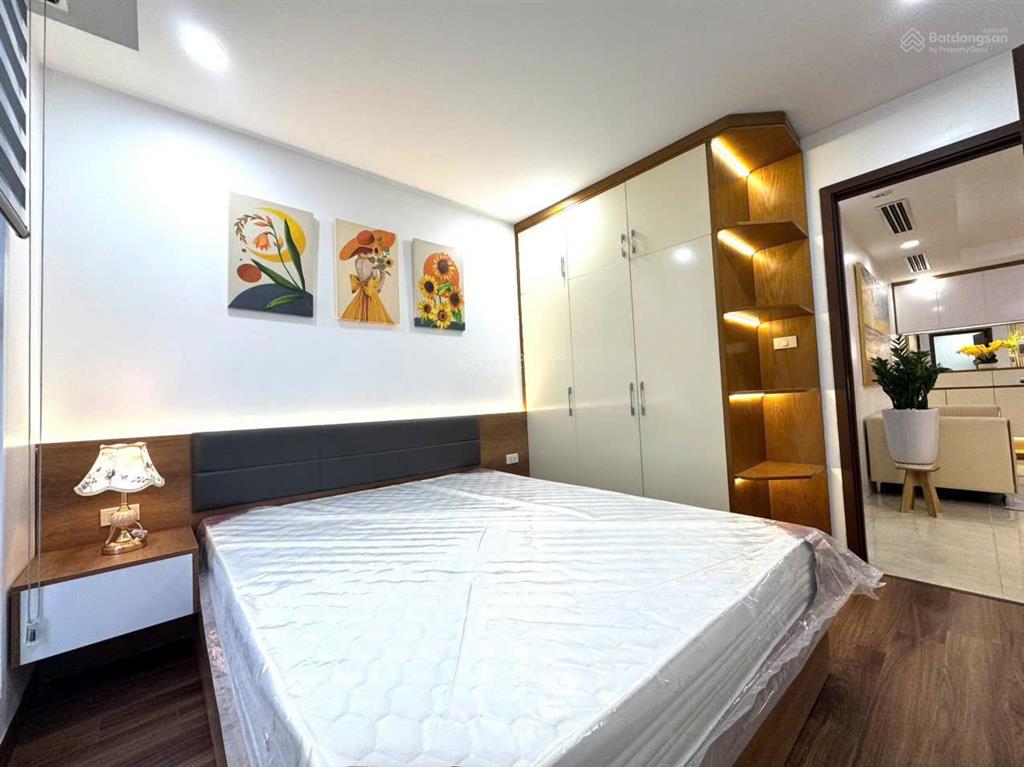 Chính chủ bán căn 3 ngủ tại hanoi center point đn1, 80m2, ban công tây bắc, nội thất cơ bản, sổ đỏ