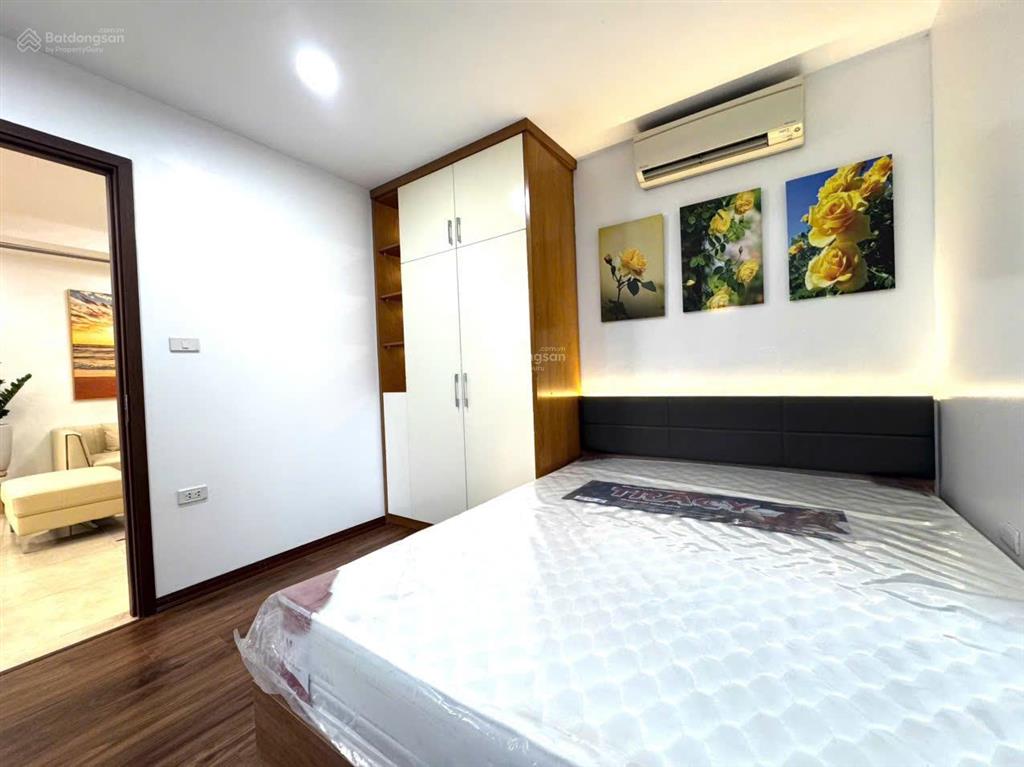 Chính chủ bán căn 3 ngủ tại hanoi center point đn1, 80m2, ban công tây bắc, nội thất cơ bản, sổ đỏ
