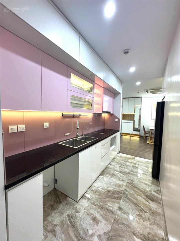 Chính chủ bán căn 2 ngủ tại ban cơ yếu chính phủ ct2, 83m2, full đồ, view hồ, sổ đỏ