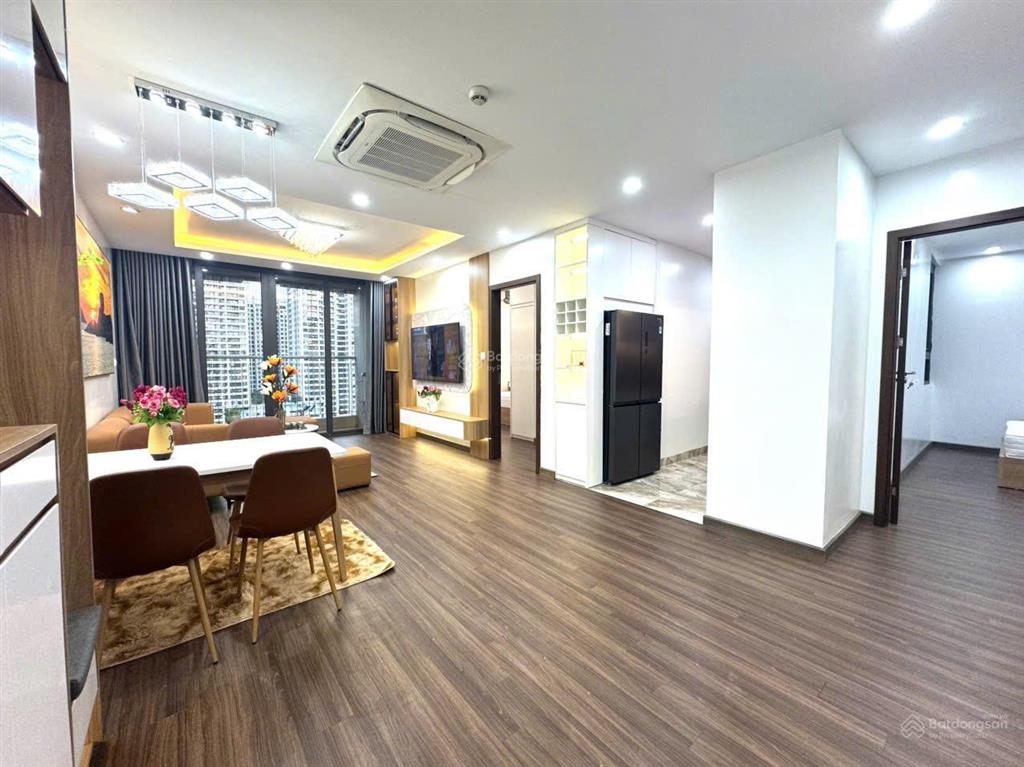Chính chủ bán căn 2 ngủ tại ban cơ yếu chính phủ ct2, 83m2, full đồ, view hồ, sổ đỏ