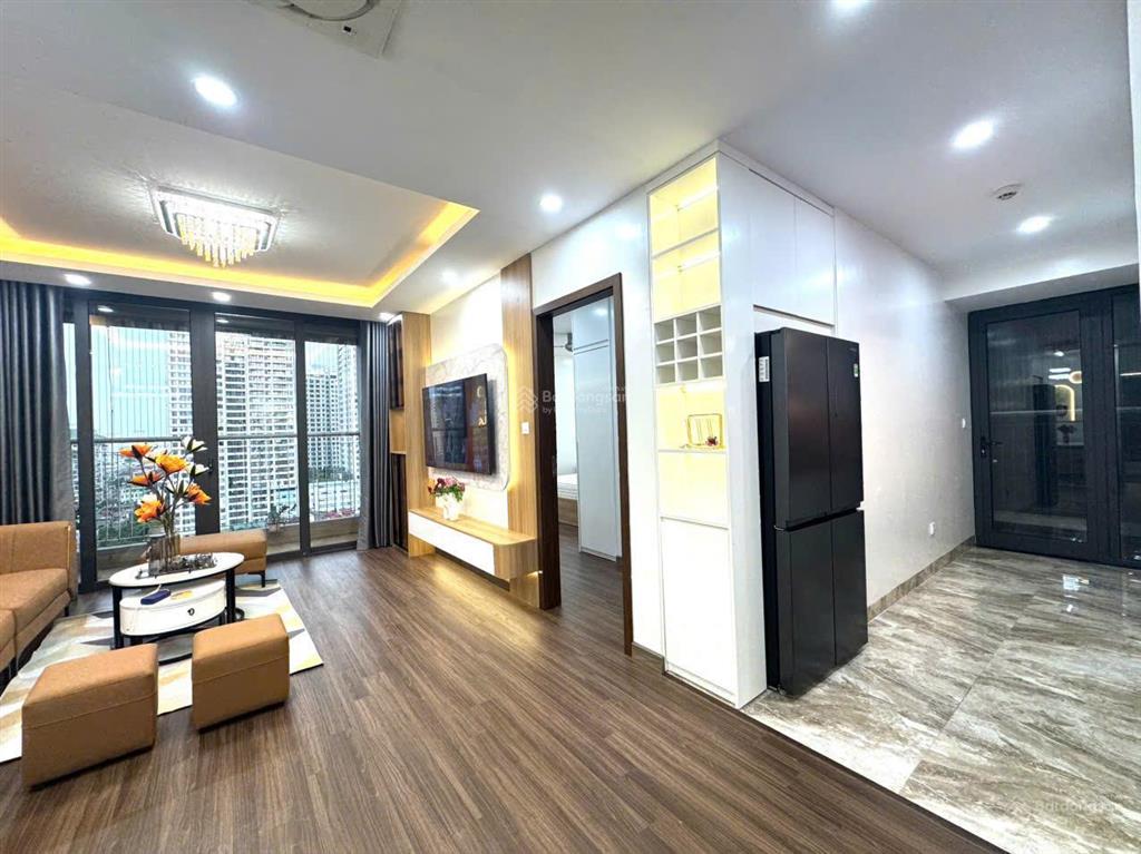 Chính chủ bán căn 2 ngủ tại ban cơ yếu chính phủ ct2, 83m2, full đồ, view hồ, sổ đỏ