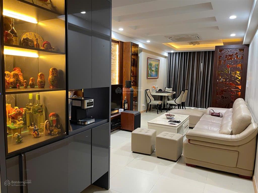 Chính chủ bán căn 2 ngủ, 94m2 tại golden land, tòa c, ban công tây bắc, nội thất cơ bản, sổ đỏ