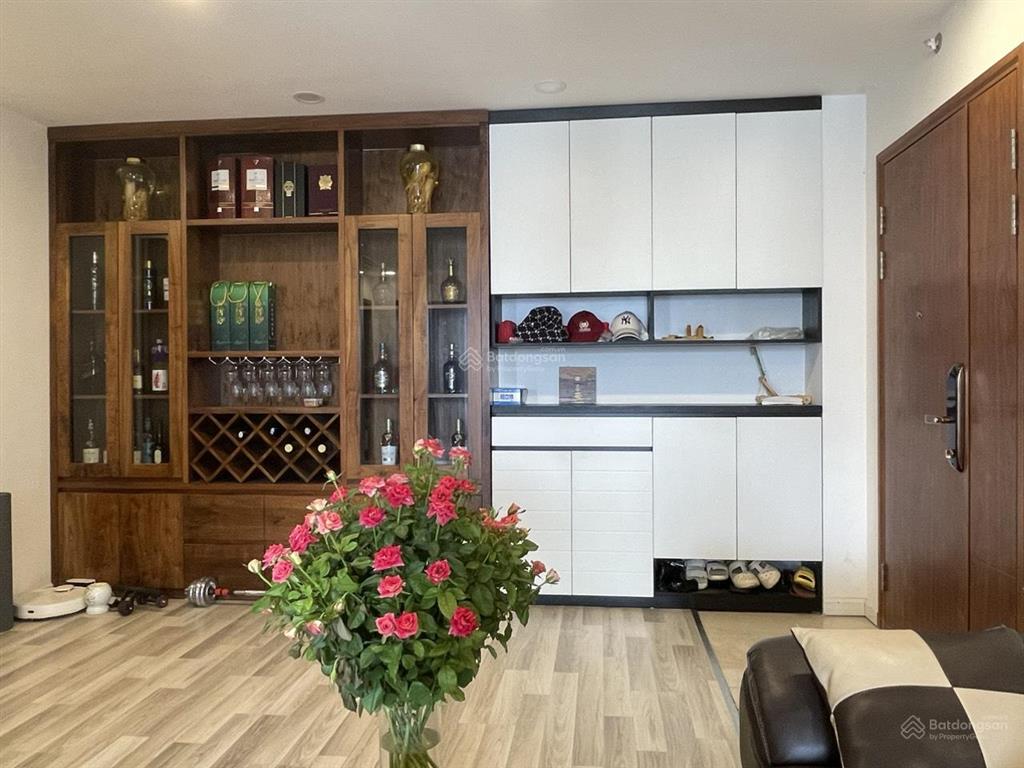 Chính chủ bán căn 72m2 tại home city, tòa v4, 2n2wc, ban công đông nam, full nội thất, sổ đỏ