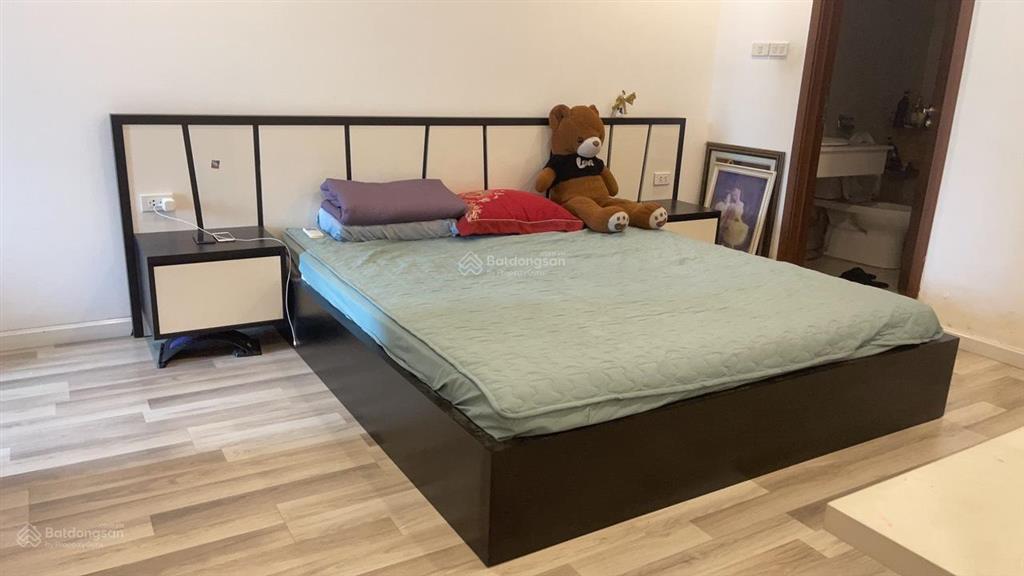 Chính chủ bán căn 72m2 tại home city, tòa v4, 2n2wc, ban công đông nam, full nội thất, sổ đỏ