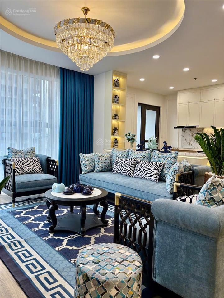Chính chủ bán căn 3 ngủ 136m2 full đồ tại green diamond 93 láng hạ, ban công đông nam, sổ đỏ